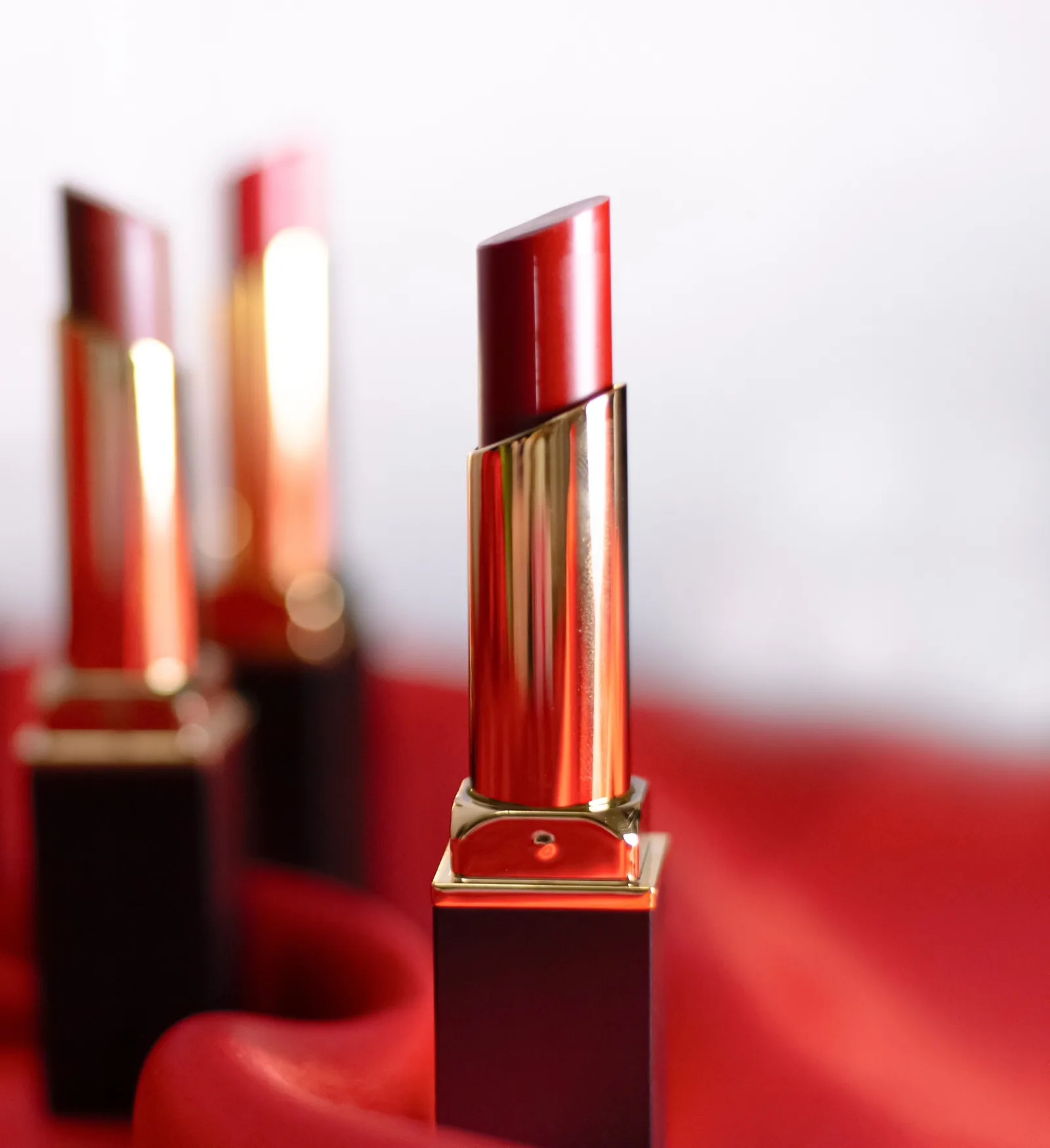 Rouges à lèvres, application cosmétique